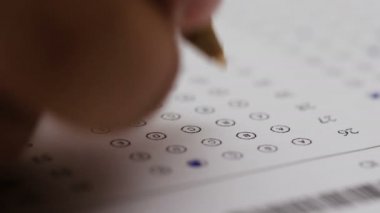 Çoktan seçmeli test doğru cevabı işaretleme
