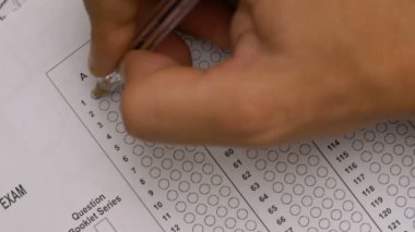 Bir çoktan seçmeli test doldurma