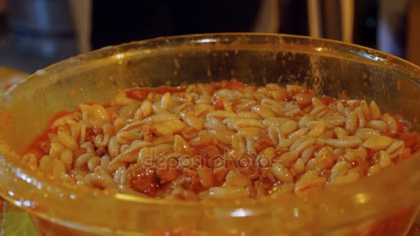 Covatelli handgemaakte pasta — Stockvideo