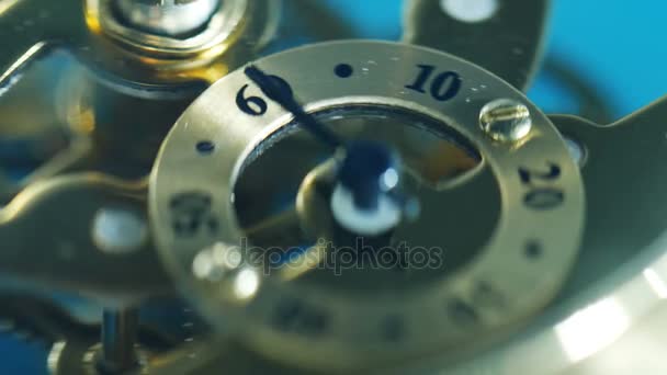 Extreme close up of clock's mechanism — Stock Video