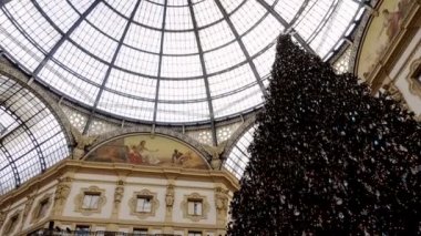Galleria Vittorio Emanuele II, Noel zamanı - 15 Aralık 2017 Milan, İtalya