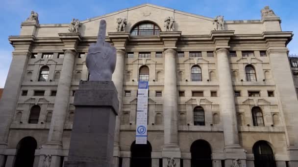 Skulptur Affari Square Milano Italien — Stockvideo