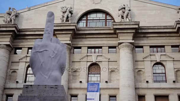 Uma Escultura Affari Square Dezembro 2017 Milão Itália — Vídeo de Stock
