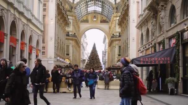 Caminhada Galleria Vittorio Emanuele Natal Dezembro 2017 Milão Itália — Vídeo de Stock