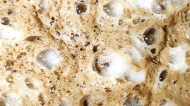 ev yapımı şarap üretim-kapanış fermantasyon kadar