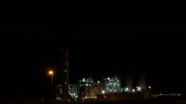 Biyokütle sanayi portresi gece-İtalya