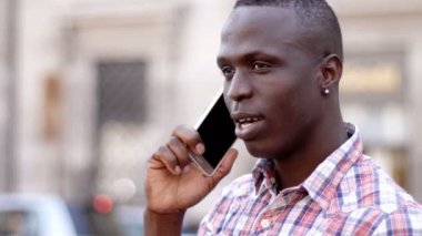 Telefonunuzun ve şehrin güzel zenci