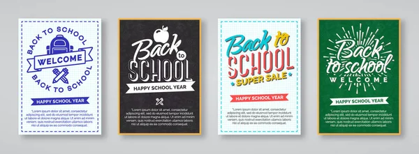 Voltar ao cartão escolar definido com etiquetas consisiting de mochila escolar, maçã, caneta em fundo diferente —  Vetores de Stock