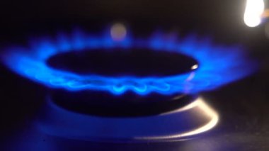 bir mutfak Gaz yakıcı gaz sobası ile bir maç