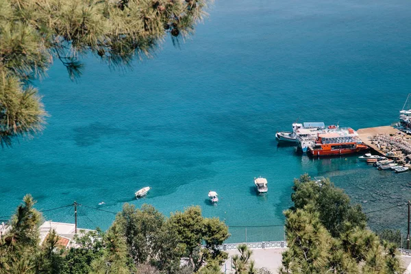 Belo passeio marítimo. Vista de cima. Lindos, Rhodes, Grécia. Vista Mar Egeu — Fotografia de Stock