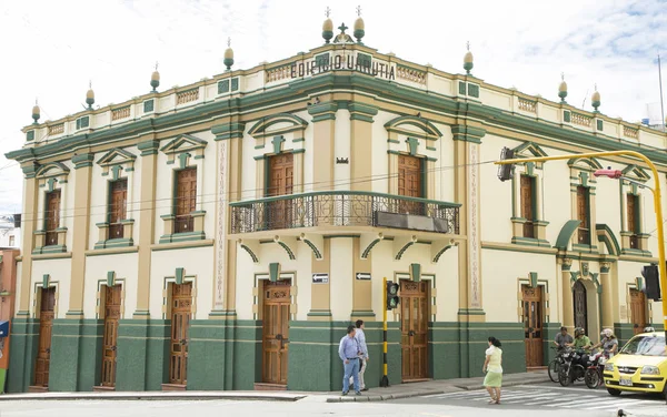 Ibague, Толіма / Колумбії - 05 листопада 2016. Edificio casa Urrutia. Він був побудований у 1923 один з багатьох персонажів, які пройшли через місто. — стокове фото