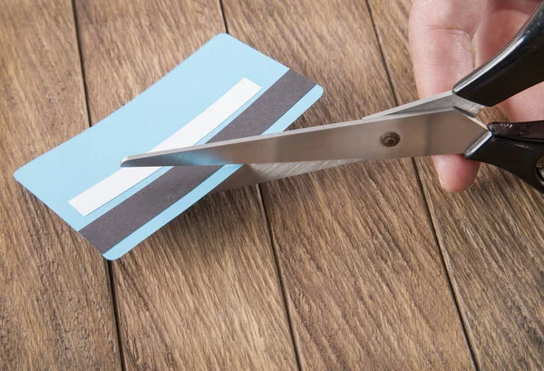 Scissors destroying credit card (Concept) — Stock Photo, Image