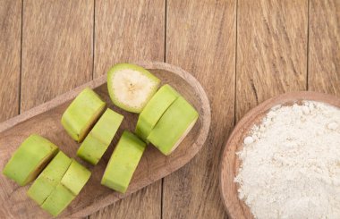 Yeşil muz un (Musa paradisiaca)