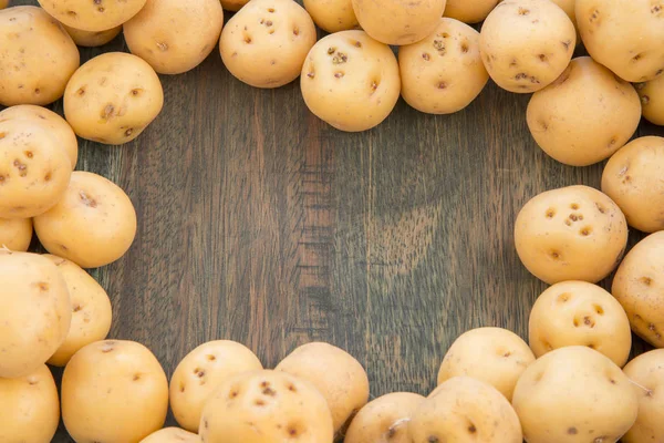 Patatas amarillas (Solanum phureja ) — Foto de Stock