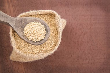Amaranth ahşap tablo (Amaranthus taneleri)