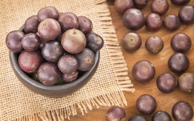 Berry Jaboticaba ahşap masa (Plinia cauliflora Tarih)