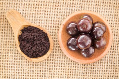 Amazon acai meyve (Euterpe oleracea)