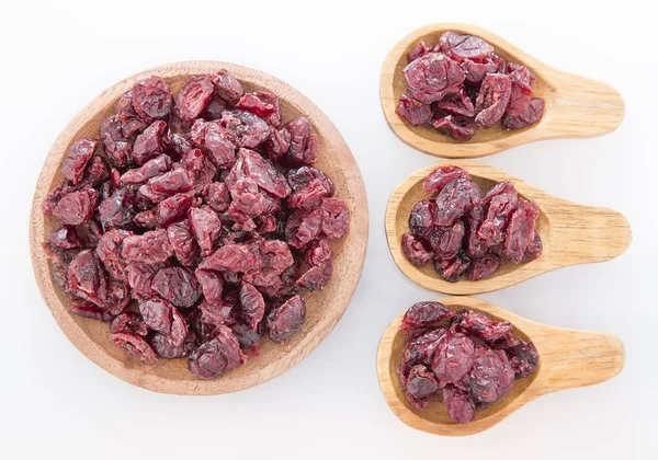 Beyaz zemin üzerine (Vaccinium myrtillus izole kurutulmuş cranberries)