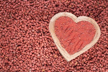 Annatto tohum ve toz-Bixa orellana