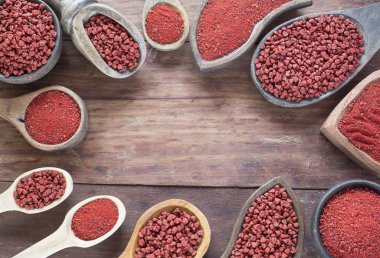 Annatto tohum ve toz-Bixa orellana