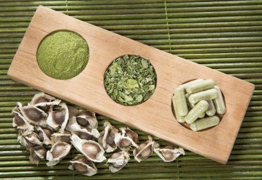 Tohum, yaprak ve moringa toz - Moringa oleifera