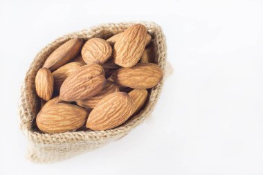 Badem fındık - Prunus dulcis