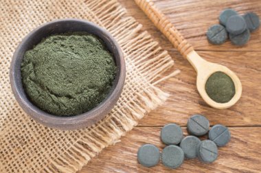 Spirulina tozu ve hapları - Spirulina