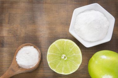 Pişirme soda ve limon ahşap tablo