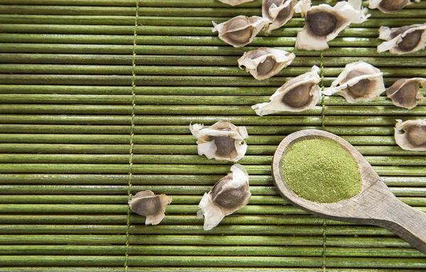 Tohum ve moringa tozu - Moringa oleifera