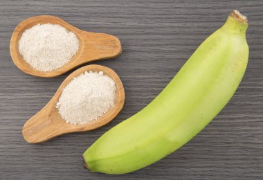 Yeşil muz un (Musaparadisiaca)