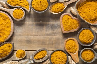 Zerdeçal tozu (Curcuma longa)