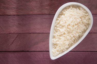 Çiğ beyaz pirinç kase - Oryza sativa