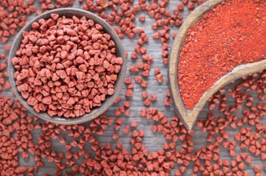 Annatto tohum ve toz-Bixa orellana