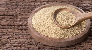 Ahşap masa - Amaranth solmayan çiçek tohumları