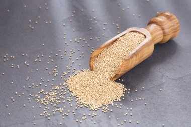 Rustik arka planda - Amaranthus solmayan çiçek tohumları