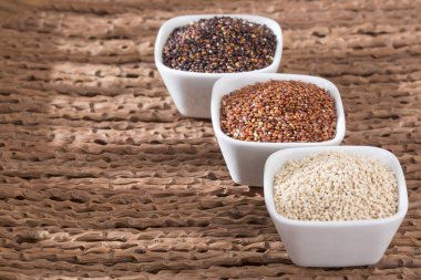Beyaz, kırmızı ve siyah quinoa - Chenopodium quinoa tohumları