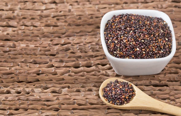 Svarta Frön Med Organiska Quinoa Chenopodium Quinoa — Stockfoto