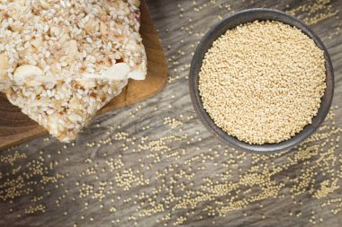 Bar - amaranthus içinde solmayan çiçek tahıl