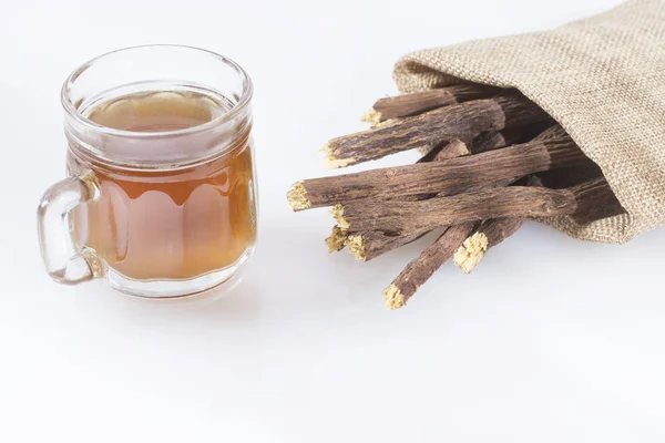 Lakritze Tee Und Wurzeln Glycyrrhiza Glabra — Stockfoto