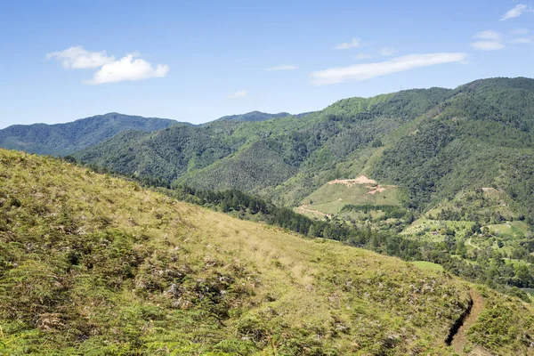 Schöne landschaft des kolumbianischen berges — Stockfoto