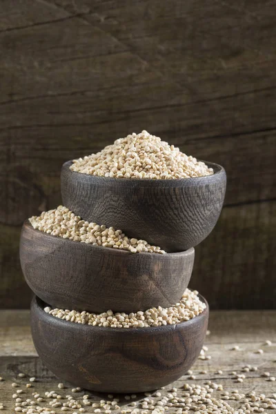 Οργανική quinoa λευκό - αγγουρι — Φωτογραφία Αρχείου