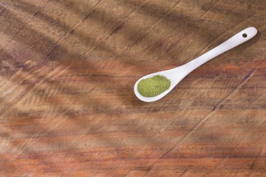 moringa tozu - Moringa oleifera