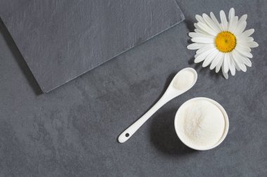 Kollajen protein tozu. Üstten Görünüm - hidrolize