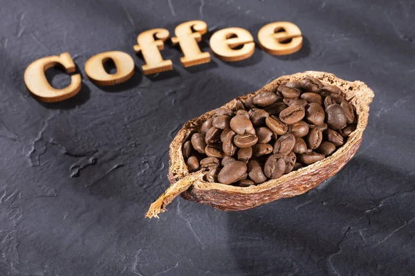 Koffea - Brun rostade kaffebönor — Stockfoto