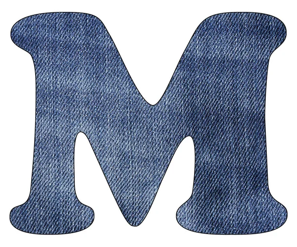 Buchstabe m des Alphabets - Texturdetails von Jeans in Jeans. weißer Hintergrund — Stockfoto