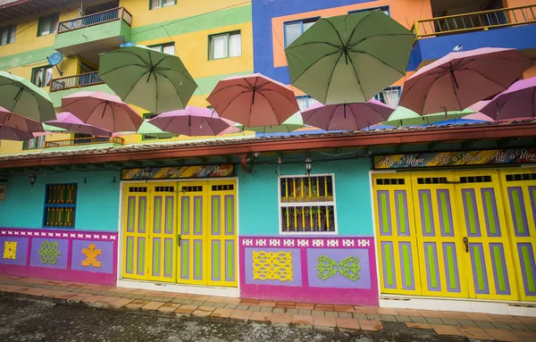 Guatape, Antioquia / Colombia - February 02, 2020. Tourist municipality of the Andes northwest of Colombia and east of Medellín. It is famous for its houses decorated with colored bas-reliefs. — Stock Photo, Image