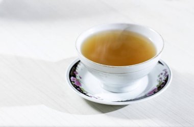 Panela suyu, Güney Amerika 'nın kendi içeceği Orta Amerika ve Karayipler' in bazı kısımları. Katı şeker kamışı suyuyla üretilen panela ile hazırlanır.