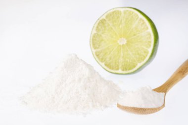 Limon suyuyla bikarbonat - sodyum bikarbonat
