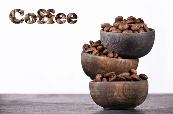 Nyrostade Kaffebönor Små Träskålar — Stockfoto