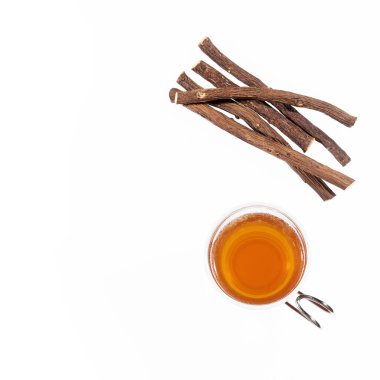 Meyan kökü ve sıcak içecek - Glicyrhiza glabra